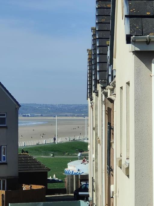 Shoreline Seaside Holiday Home Aberavon Beach Port Talbot Bagian luar foto