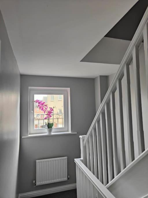 Shoreline Seaside Holiday Home Aberavon Beach Port Talbot Bagian luar foto
